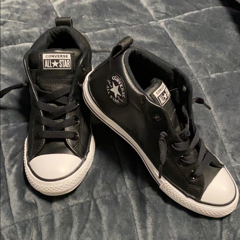 Juniors Converse-Black leather mid/high tops